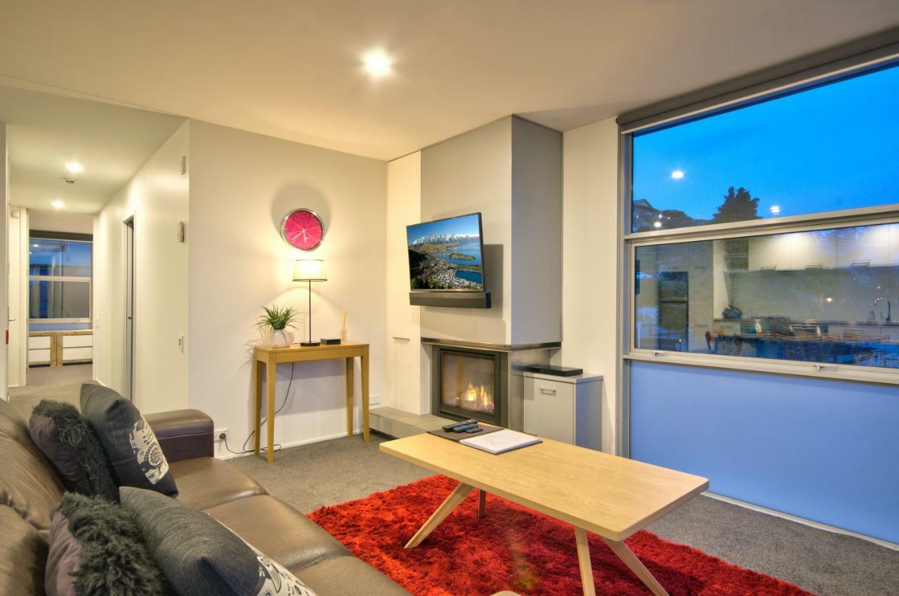 Highview Apartment *