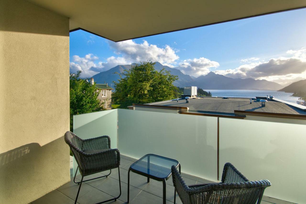 Highview Apartment *